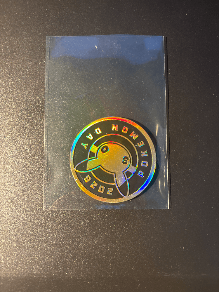 포켓몬스터 피카츄 30주년 프로모 카드 홀로 (북미판) + 뱃지