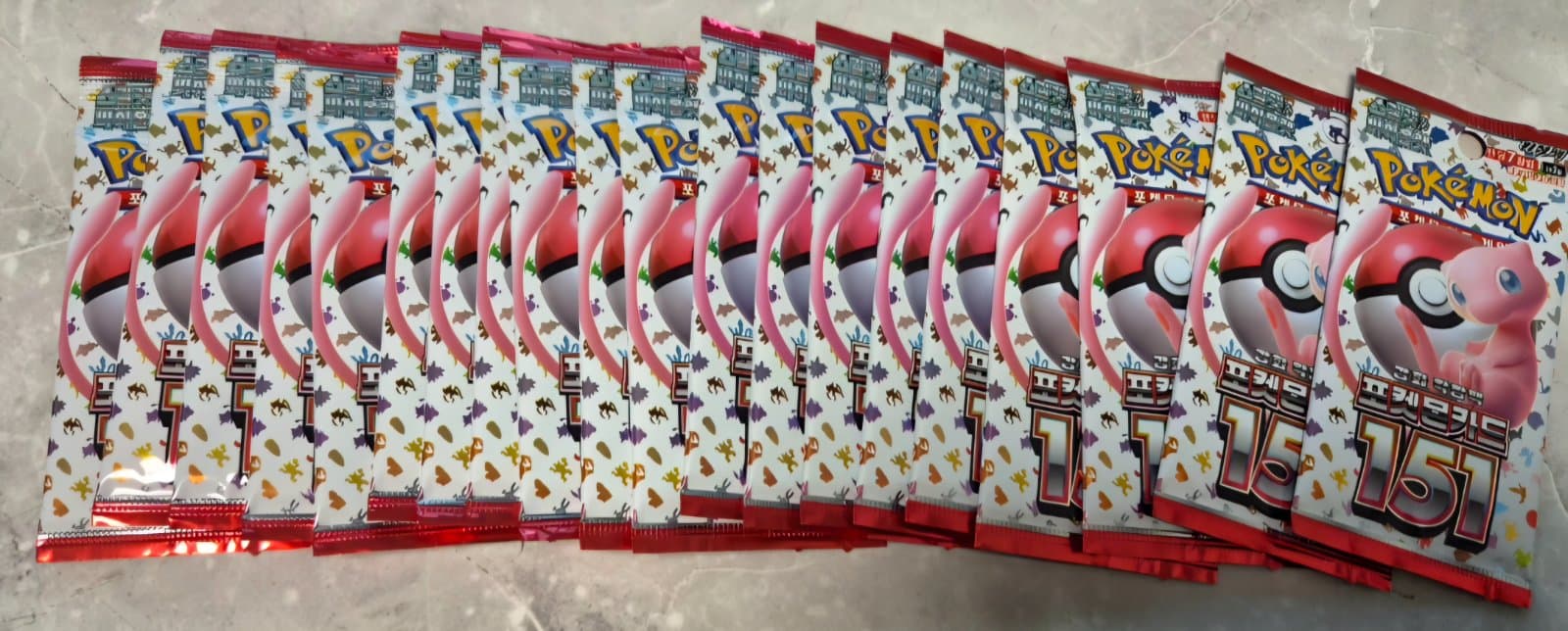 151 포켓몬스터카드 2팩 판매합니다
